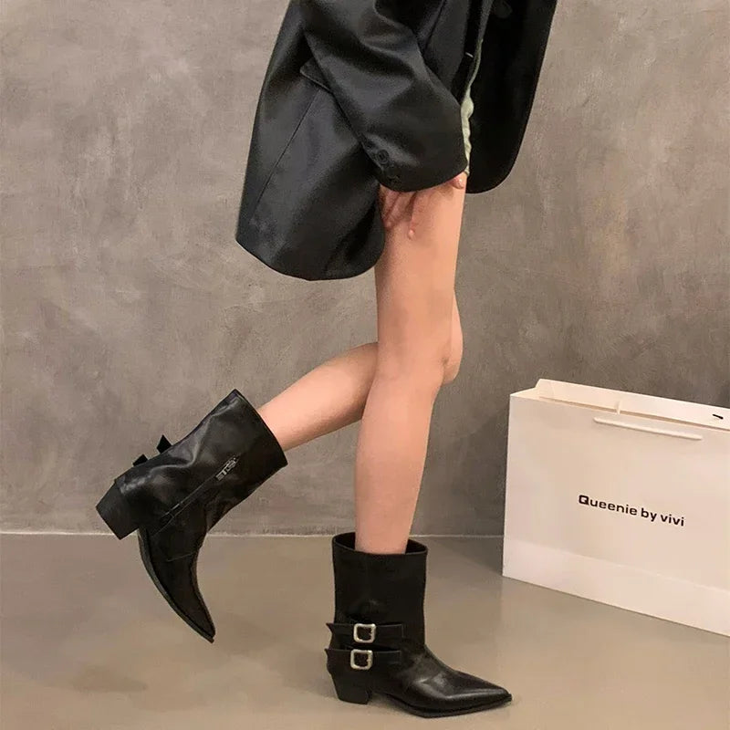 Stivaletto Ludi in Pelle con Fibbie