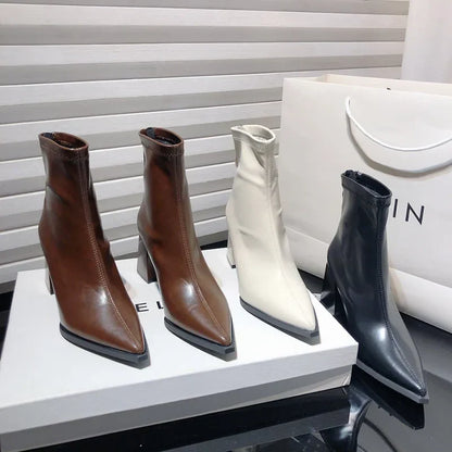 Stivaletti Fiamma a Punta con Tacco in Pelle